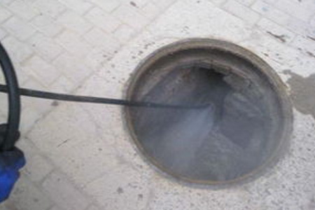 温州永嘉枫林马桶维修的/疏通下水管道